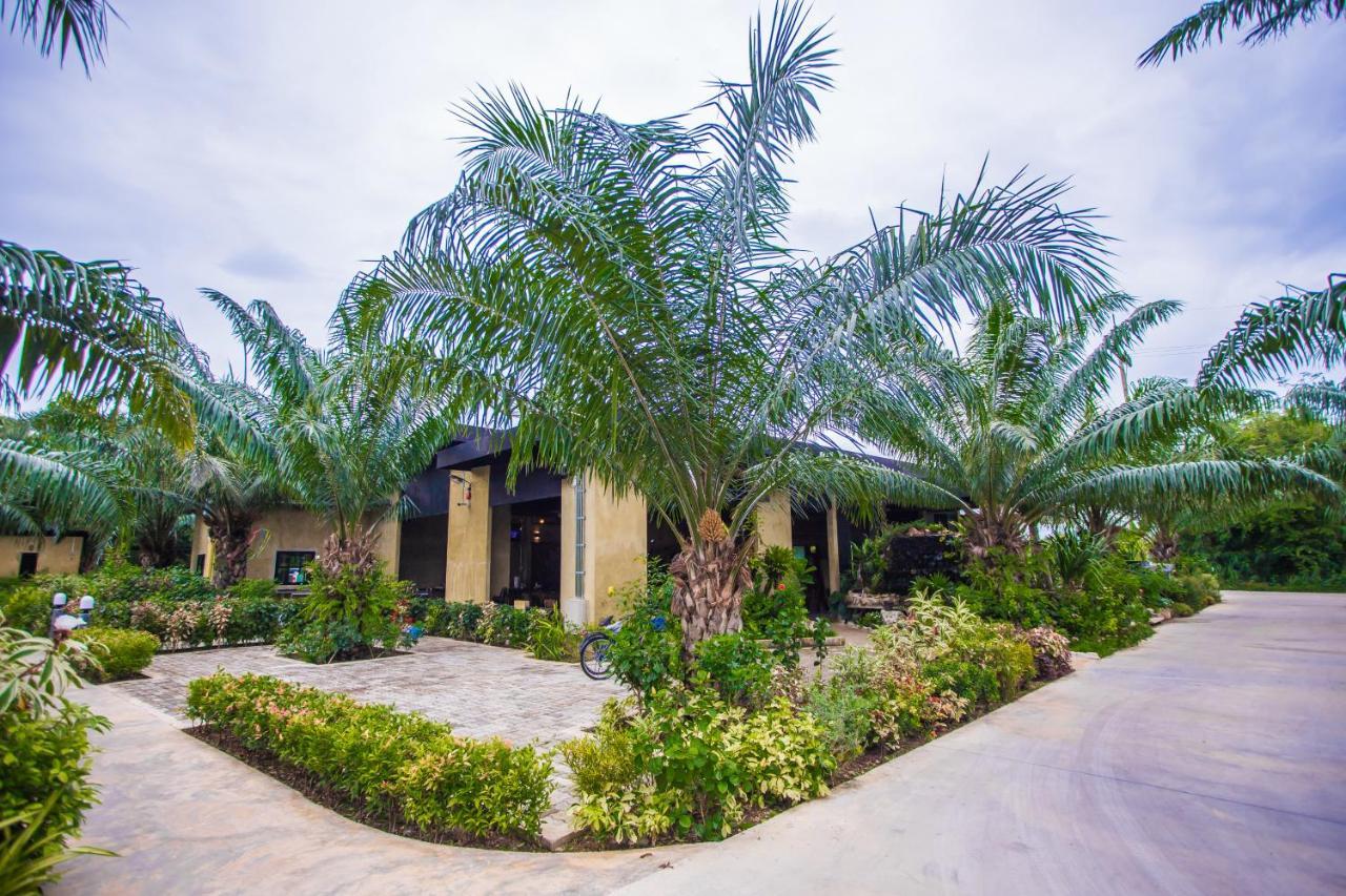 Palm Pran Resort Pran Buri Ngoại thất bức ảnh