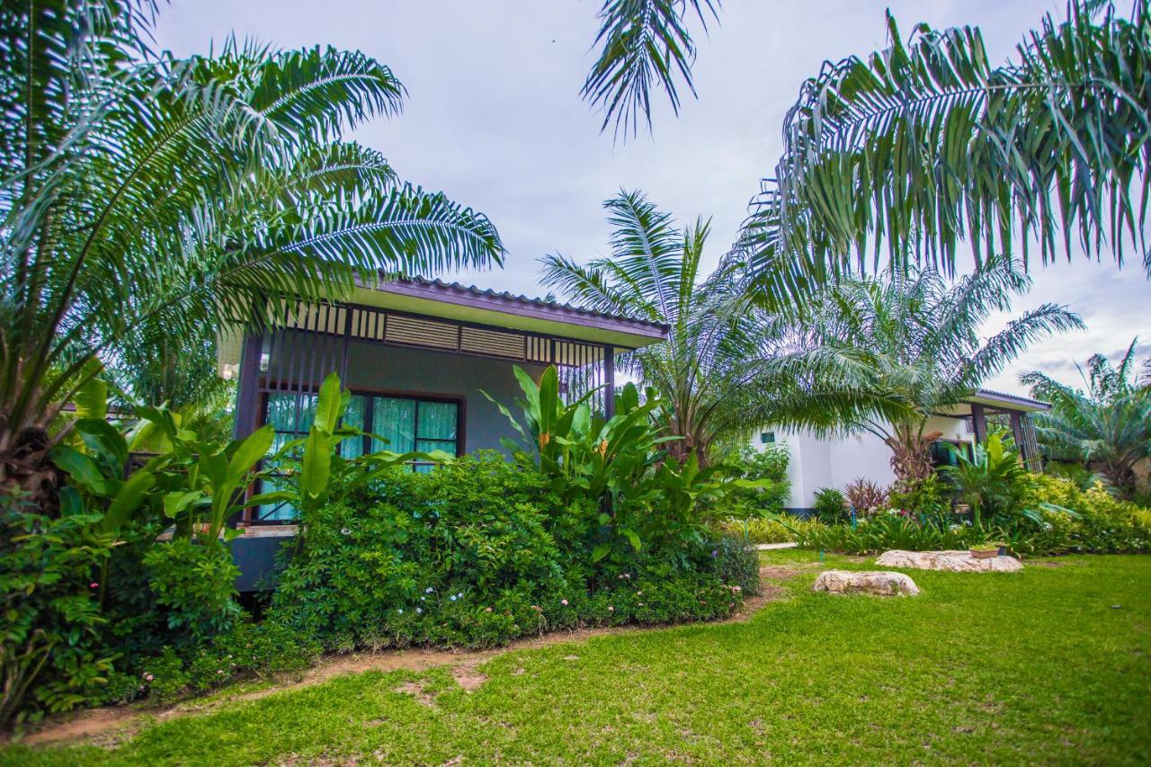 Palm Pran Resort Pran Buri Ngoại thất bức ảnh