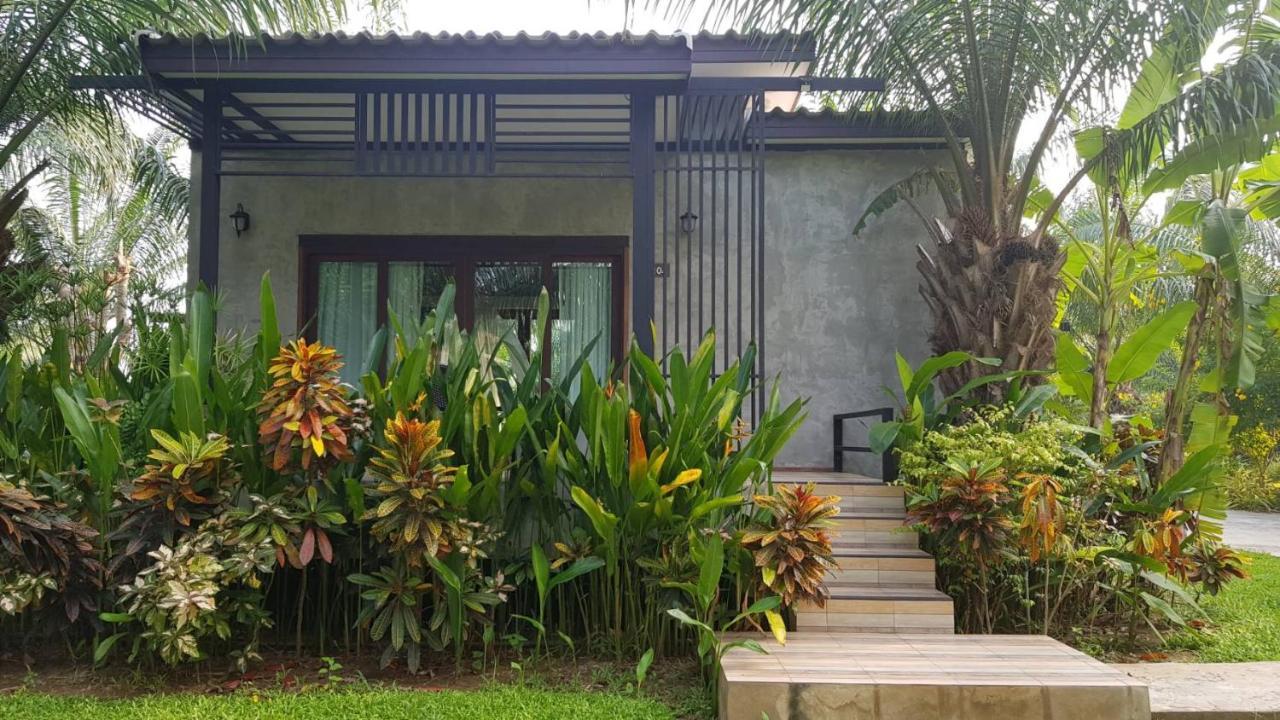 Palm Pran Resort Pran Buri Ngoại thất bức ảnh