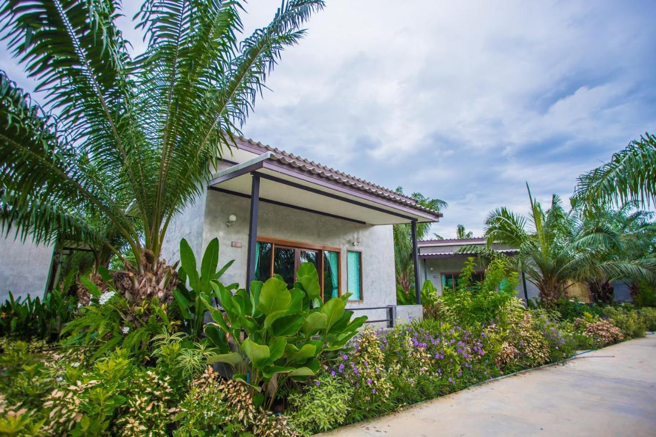 Palm Pran Resort Pran Buri Ngoại thất bức ảnh
