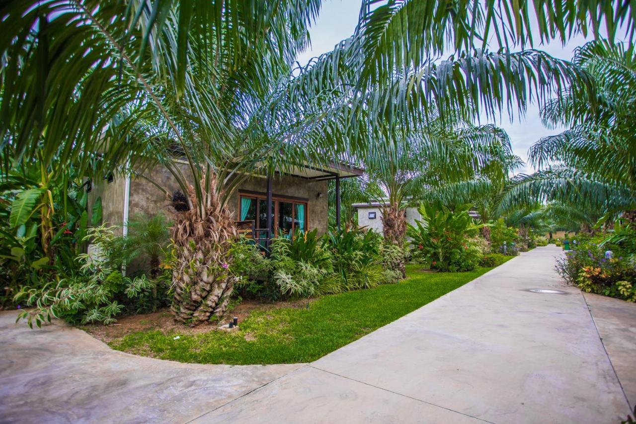 Palm Pran Resort Pran Buri Ngoại thất bức ảnh